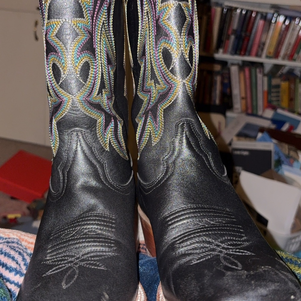 Tony Lama Estrella’s size 7